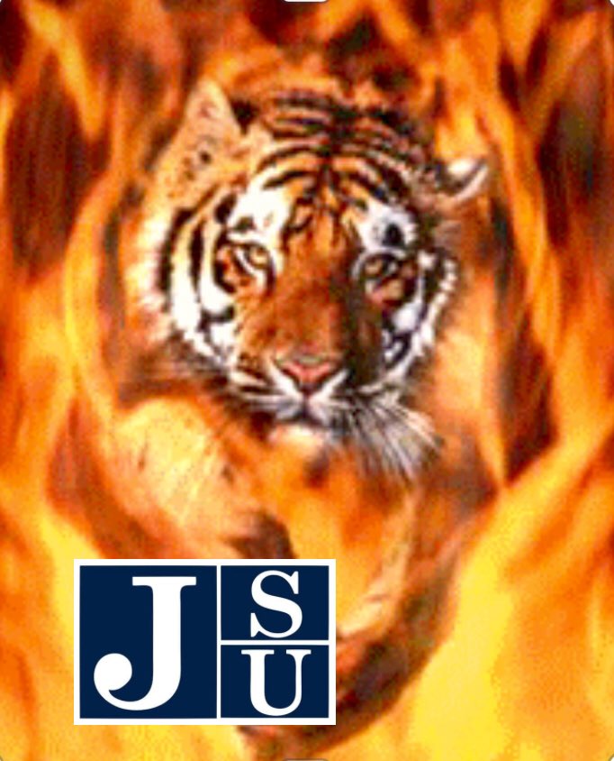 DildreadCarsta1's tweet photo. Whewww Chile!! #THEEBlock is hot 🥵🔥🔥 tonight @GoJSUTigers 🐅🐅🐅@GoJSUTigersFB 🏈 @GoJSUTigersMBB 🏀@GoJSUTigersWBB 👸🏽🏀 #BleedTHEEBlue #ProtectTHEEBlock🟦 #GuardTHEEYard #THEEILove💙🤍❤️ https://t.co/cG4zpPuHFi