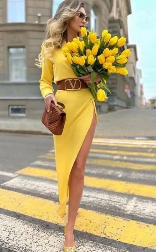 ✍️ العِـيـدُ قِـطْـعَـةُ مِــنَ الزَّمَــنِ خُـصِّـصَـت..لِـنِـسْـيَانِ .. الهَـمُـومِ
صباح الورد