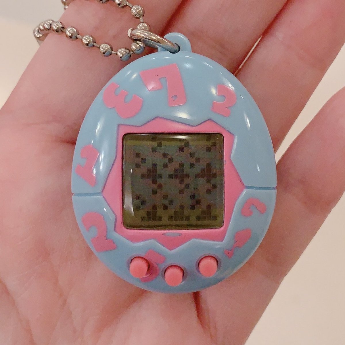 🆘引っ越し業者決めに苦戦してます…💦

どなたか、引っ越し経験のある方、どこで頼んだことがあるか？良かった点など教えて頂けるとありがたいです💦😭😭💦💦

ちびたまごっち、💩たまりすぎてる。9個。でも生きてる💖