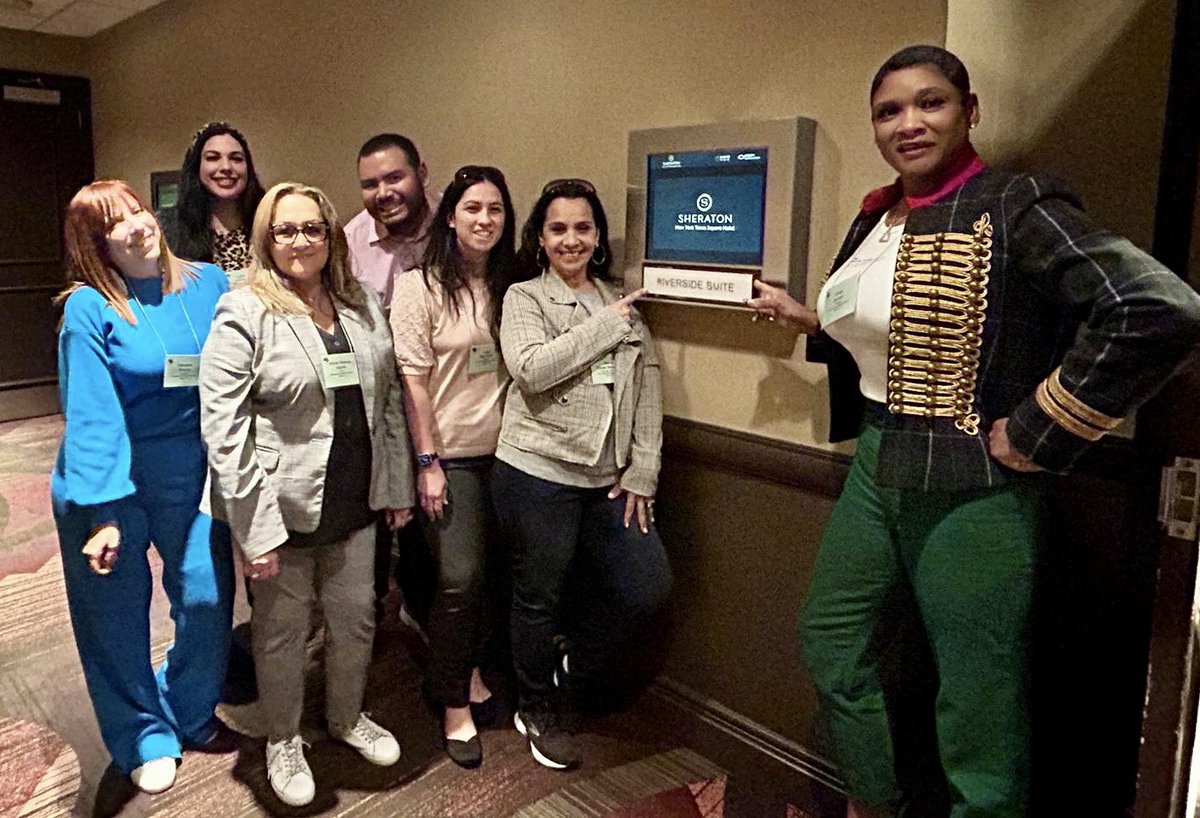 riversidebulld1's tweet photo. Riverside family took on #NYC @ the #LearningAndTheBrain Conference Day 1️⃣ Thank you @MiamiLEARNS for this opportunity to grow together! 🧠 @riversidebulld1 @MDCPSCentral @MjLewis13 @MsSwainCRO @SuptDotres https://t.co/rotmY58K8h