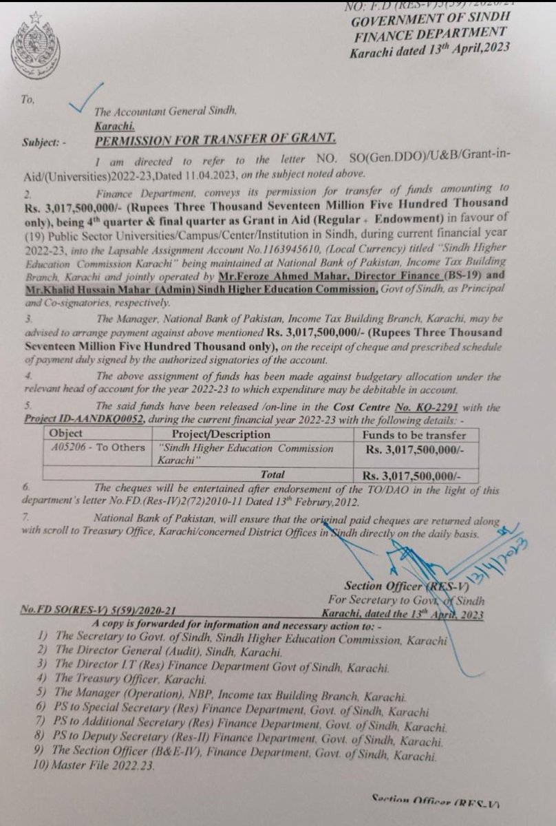 muet_memon's tweet photo. QUEST teachers are highly grateful 🙏 to @SindhGovt1 4 releasing budget 4 our salaries
#عيد_مبارك
اگرچہ سابقہ VC نے تو قوئیسٹ ملازمین کو اس ڈگر پر لاچھوڑا کے
انکے بچے اس عید زکواۃ اور خیرات کے کپڑے پہنتے
فطرئے سے سویاں بنتی 
یا ملازمین کسی کے پیر تو کسی کے ھاتھ جوڑتے قرضے کے لیے۔ https://t.co/4t0uA9zayM