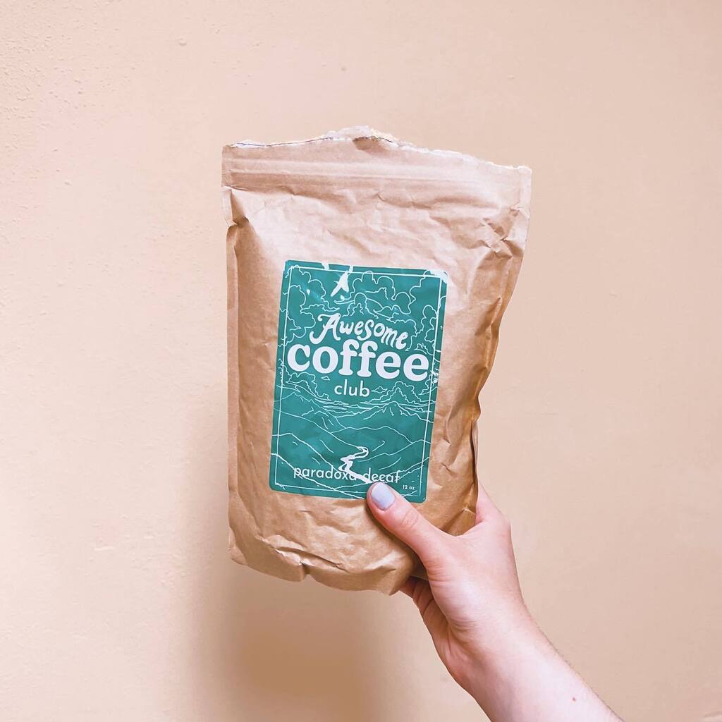 quillandbean's tweet photo. I tried the Awesome Coffee Club last year when they debuted with just one roast, and it was legit one of the best coffees I’ve ever had. I was excited when they introduced a decaf — their recent sale was the perfect opportunity to try it.
⠀⠀⠀⠀⠀⠀⠀… https://t.co/3K8KSSS7E3 https://t.co/pUSIlt76Wb