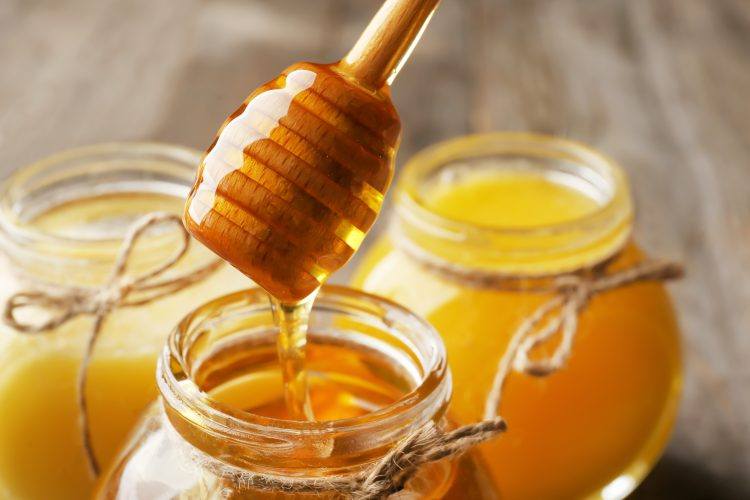 FoodandNutriti9's tweet photo. A suspected 46 percent of European honey is adulterated...
The European Commission has found 147 samples of honey were suspected to have been adulterated with syrups. #Food_Processing #Ingredients learn more highlights @FOOD_SUMMIT_2023 https://t.co/xFbKj8SCq9