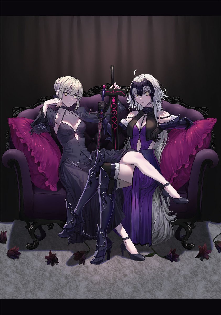 カルデアラジオ局(@fgojoqr)で告知いただきましたnipiさん(@saberchankawaii))の初コミックス 「FGO CHAOS TRIP!nipi作品集」4月26日発売です。 過去短編9本+32p描きおろし漫画、FGO公式絵仕事絵なども収録。 武内崇さんの推薦イラスト帯が目印です!(紙本のみ)