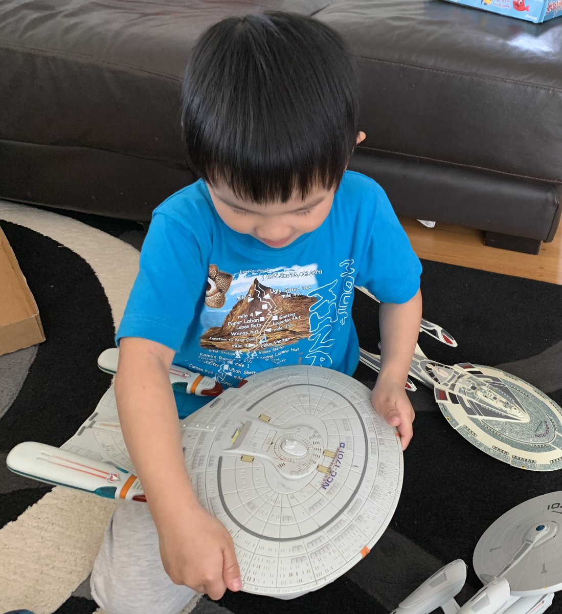 J_remyC's tweet photo. To the next, next generation. Got these out of storage and wants to know all about the ‘fat one’. #StarTrekPicard #StarTrekLegacy @TerryMatalas #playmates https://t.co/XhJMun2qCd