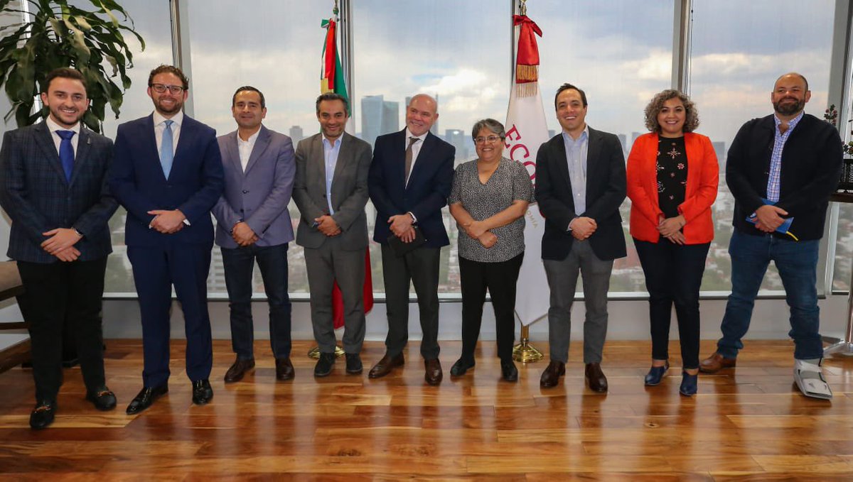 Economía México tweet media