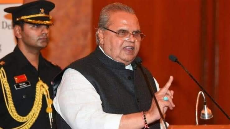अगर देश के ईमानदार लोगों ने आज <a href="/SatyapalMalik6/">Satyapal Malik</a> जी कि साथ न दिया तो भारत अगला उत्तर कोरिया बन जाएगा! 
#देश_सत्यपाल_मलिक_के_साथ_है
#सत्यपाल_मलिक 
#SatyapalMalik