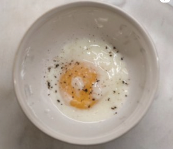 eggbath_'s tweet photo. If you're looking for a low-calorie snack, try a soft boiled egg sprinkled with a little salt and pepper.

#eggs #deviledeggs #hardboiledeggs #eggsbenedict #poached #poachedegg #sunnysideup #softboiledegg #howtoboileggs #overeasy #scrambledeggs #greeneggsandham #eggsupgrill https://t.co/Dl9Wh4c9gE