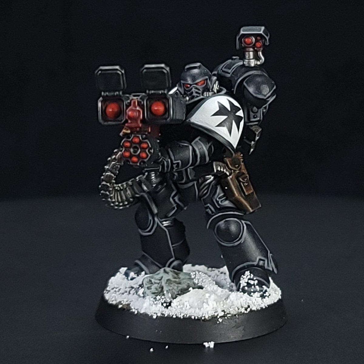 EthanHandwork's tweet photo. Individual shots.
#paintingwarhammer #warhammercommunity #blacktemplars #spacemarines #warhammer #warhammer40k #desolators https://t.co/LdCnSSKx0J