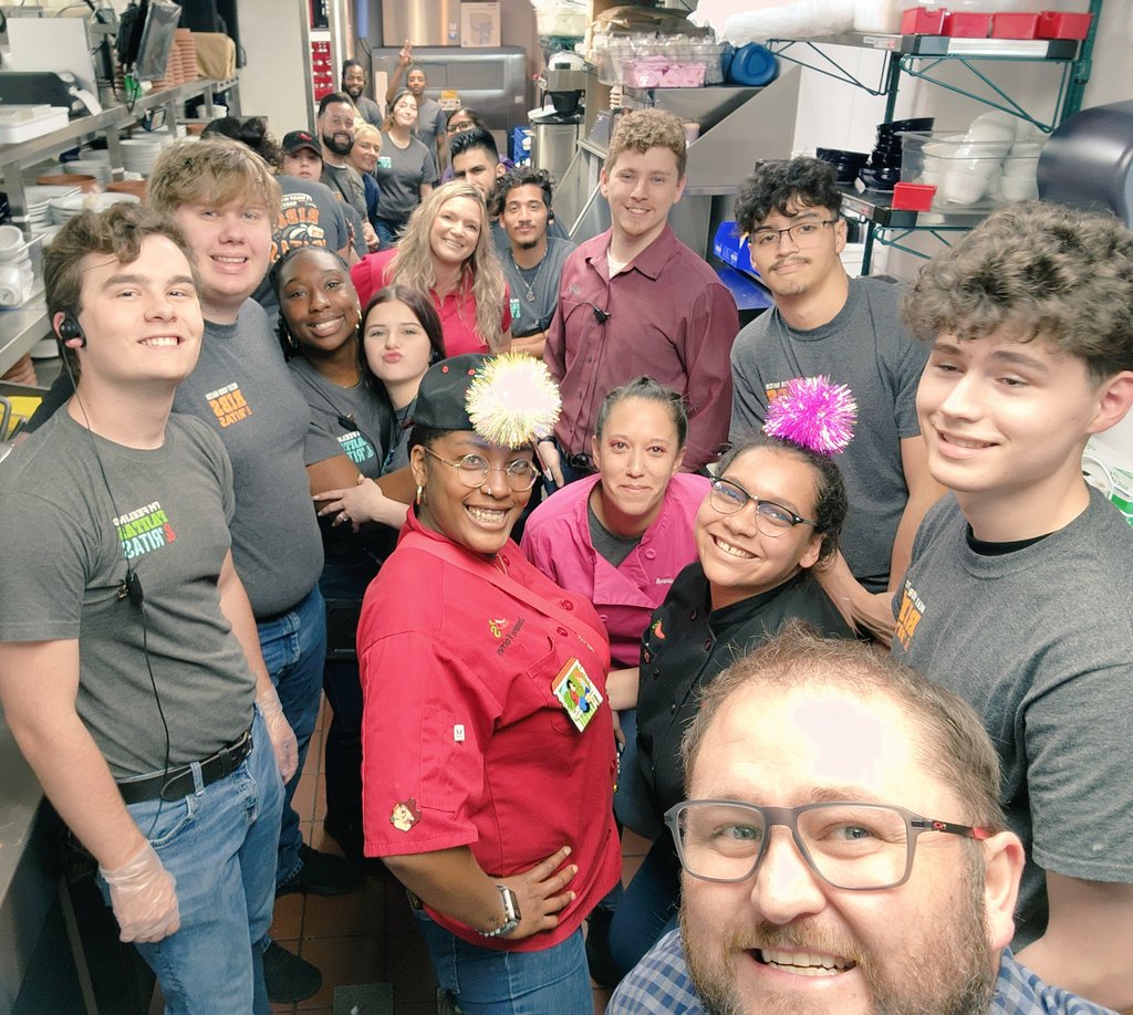 Busy busy day at Chili's Anna! Great team members, managers, and lots of support. #chilislove