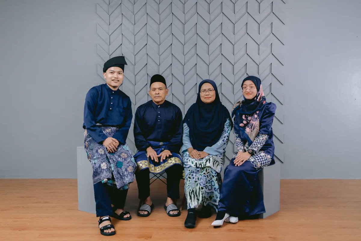 itme_Misha's tweet photo. #Selamat Hari Raya Maaf Zahir &amp; Batin❤ https://t.co/F9CKAQt7dZ