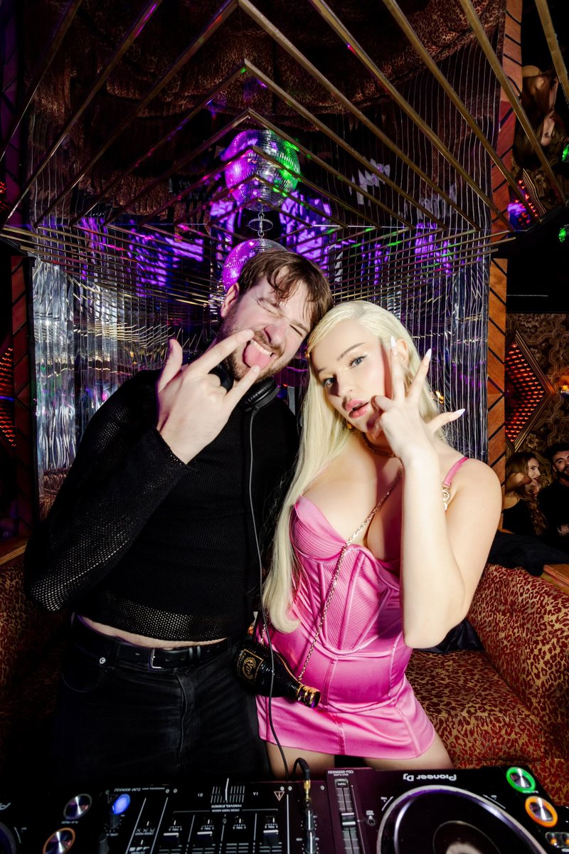 kimpetras's tweet photo. no i’m not lucky i’m blessed

https://t.co/hOoKHTpBaB https://t.co/nnWT8F3Hx6