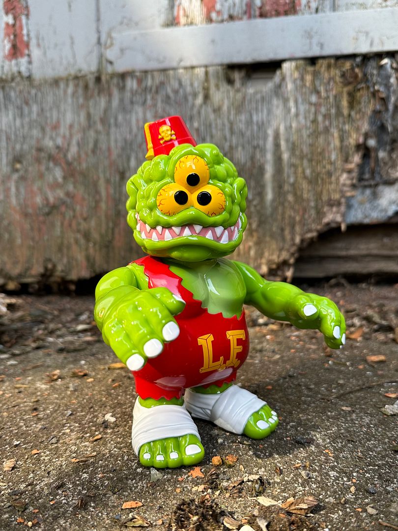 spankystokes's tweet image. Uncle Fez DX &quot;OG FINK&quot; edition from Slingshot Supply Co. lottery announced! dlvr.it/SmtcL0 #Featured #Monster #NeoKaiju #SlingshotSupplyCo #Sofubi