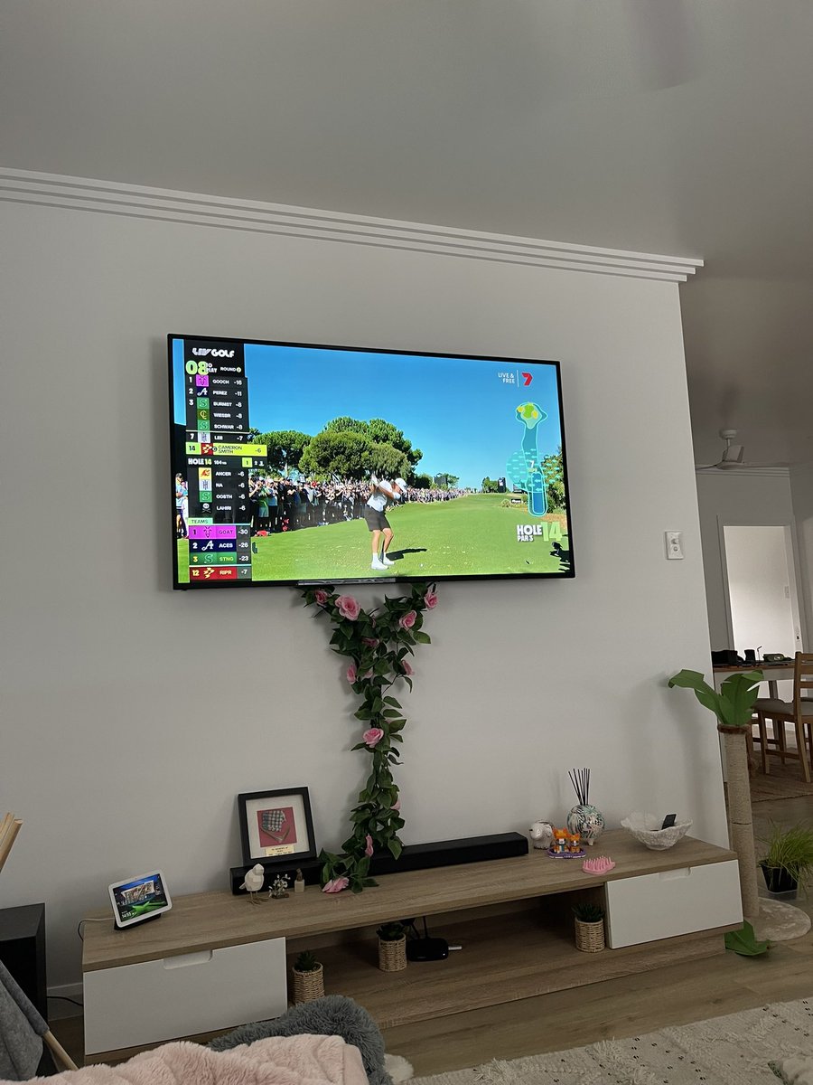 Anarc4Anarc's tweet photo. Cheering on the home town hero’s the #RipperGC from Casino NSW.  #livbroadcast https://t.co/1RX9MAMj5b