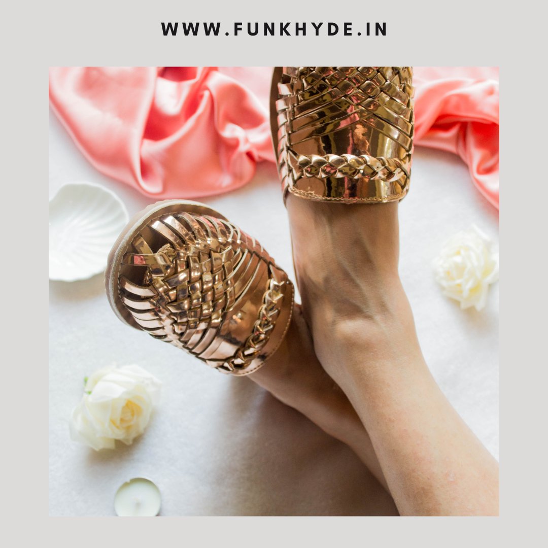 funkhyde's tweet photo. “You can have anything you want in life if you dress for it.” - Edith Head

➡️ pp = 1250/- [ OFFER : 2000/- for any 2 Colors ]
☝🏻 Link in Bio.

#shoesoftheday #shoestagram #shoes #sandals #instashoes #shoeporn #styles #stylish #shoe #shoelover #shoesaddict #trendy #fashionshoes https://t.co/lYOTFT5ZaR