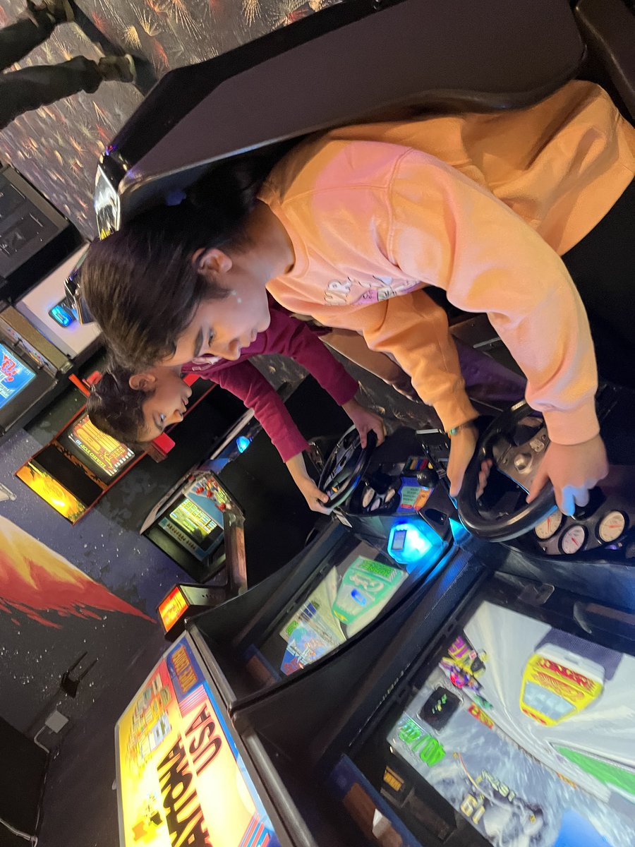 TeresaSeo2's tweet photo. What a fun field trip today to @CastleFunPark to learn about simple machines! The go cart mechanic did a great job explaining about the different simple machines in go carts and the kiddos had so much fun with the scavenger hunt and playing games! @AbbotsfordSD @clearbrookcubs https://t.co/3S6mQTfruA