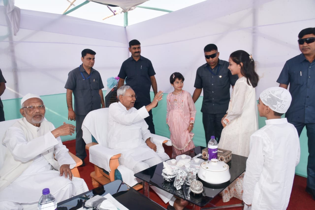 पटना में गांधी मैदान पहुंचे मुख्यमंत्री नीतीश कुमार, दी ईद की मुबारकबाद-Chief Minister Nitish Kumar reached Gandhi Maidan in Patna, congratulated on Eid