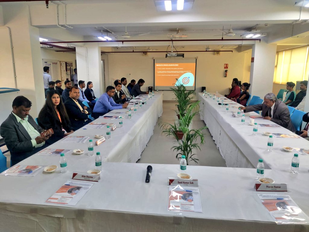 NarayanShriyam's tweet photo. Industrial Academia Meeting! It was really enriching to learn, unlearn and share the ideas with different industrial expertise and from different domains!  

#latepost https://t.co/IXrvnCbTxq