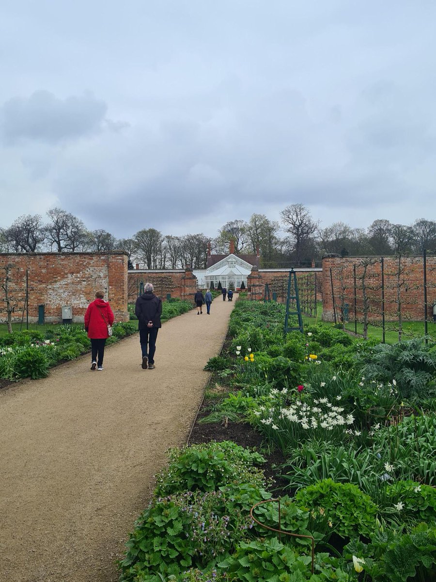 NTUEng's tweet photo. Some photos from the @NTUEng students recent visit to @nationaltrust @NTClumberPark as part of the #GrandChallenge2023
#EngineeringHeritage https://t.co/R1AymGD2Xh