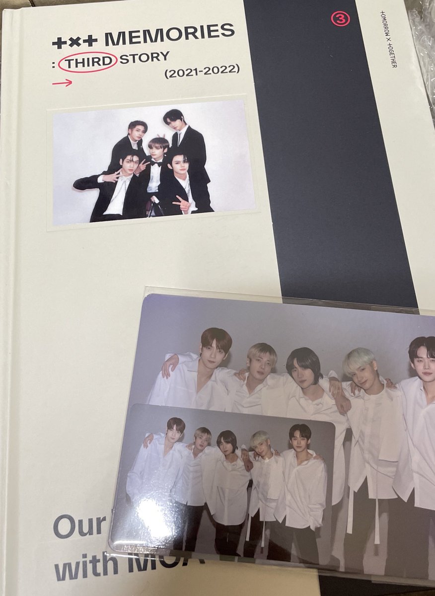 Dagusun_'s tweet photo. 메모리즈 3 태현이 포카 구성 원가 양도합니다!! 포카 확인만 하고 바로 넣어놔서 하자 이런거 아예 없어요 위버스 특전도 같이 드려요! 뎀주세요❣️ https://t.co/VqGCZBrZbQ
