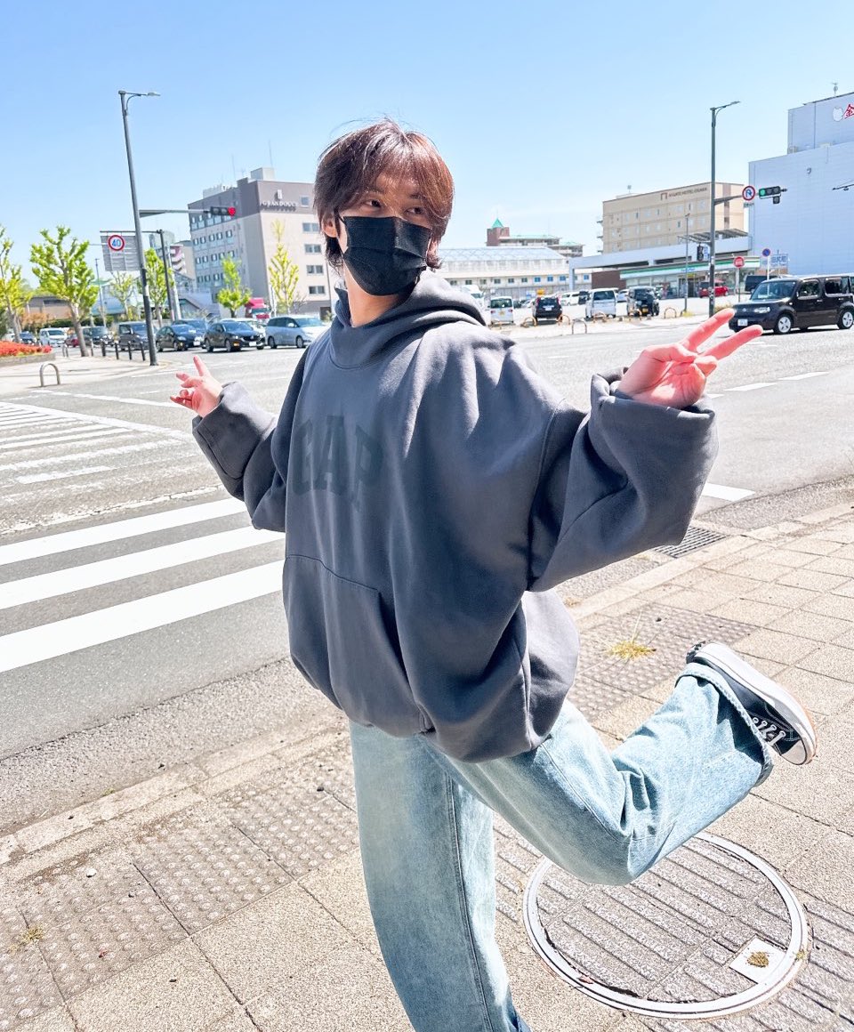 polna76's tweet photo. @Koreaboo Lee Know my boy❤ #StrayKids @Stray_Kids #LeeKnowSideProfile #LeeKnow https://t.co/N8Hs4BxdYw