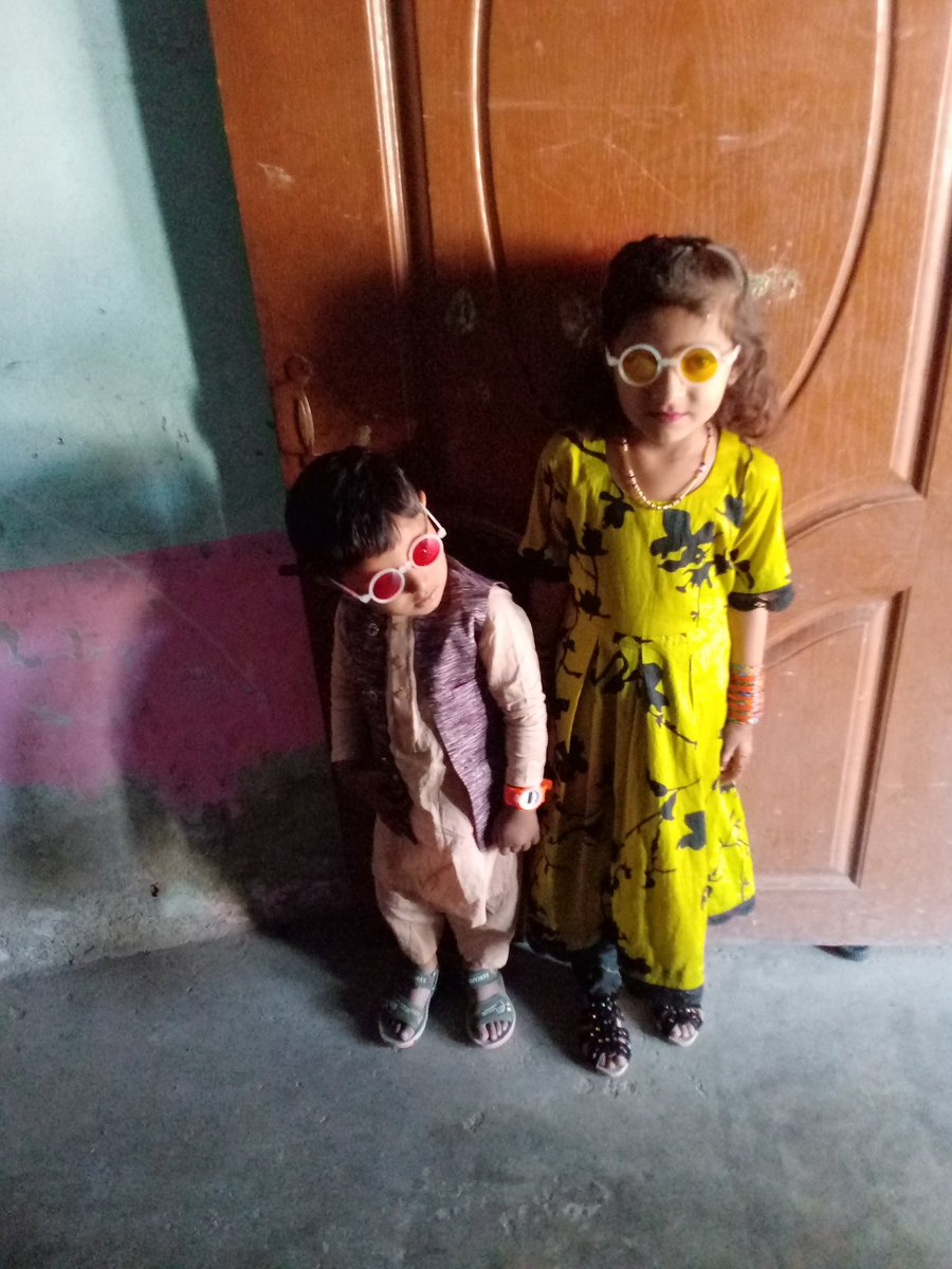 میری طرف سے سب پاکستانیوں کو سب مسلمانوں کو دلی عید مبارک