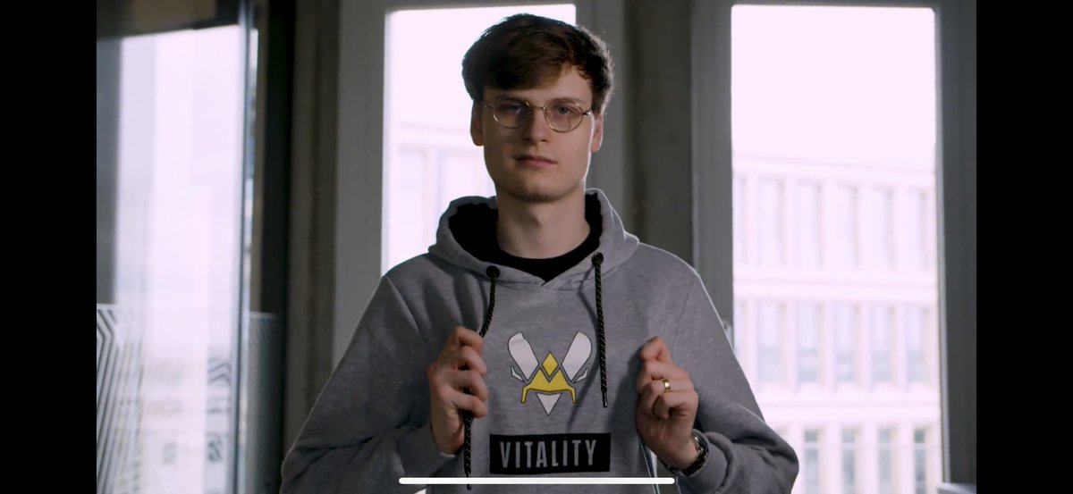 VIT_Rocket's tweet photo. #LEC DAY
#PHOTON DAY
#BO DAY
#PERKZ DAY
#UPSET DAY
#KAISER DAY
#VICTORY DAY
Jour de match les amis pour nos ROIS de LEC !🐝
Vitality🆚MAD ➡️18h00 ➡️Bo5
Envoyez un maximum de soutien à l’équipe !🫶🐝
#VForVictory #VITWIN https://t.co/leVPsVo19g