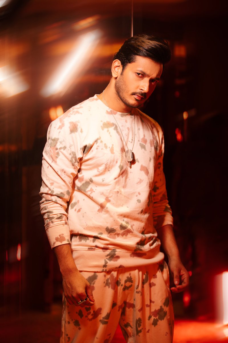 somrajmaity's tweet image. 