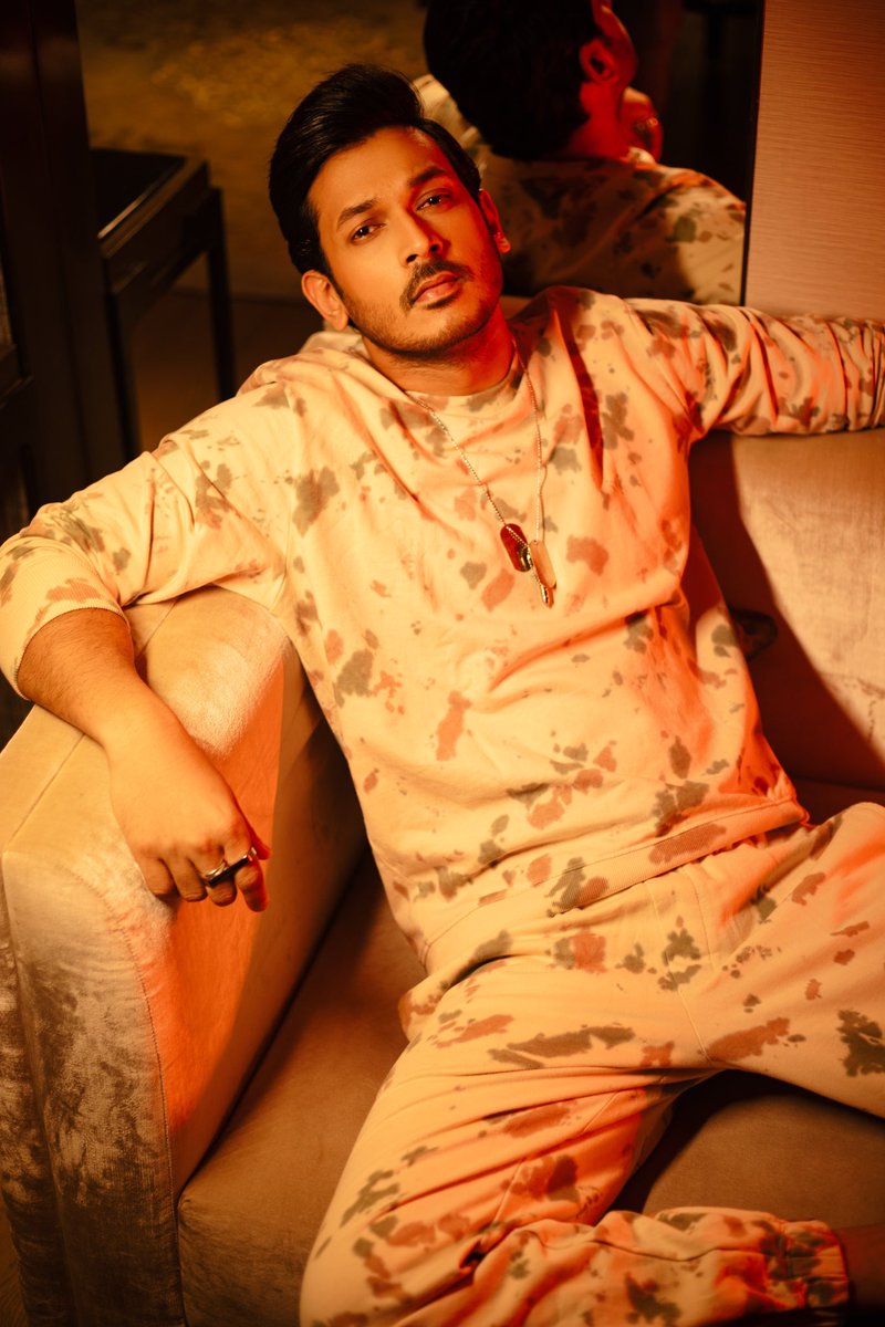 somrajmaity's tweet image. 