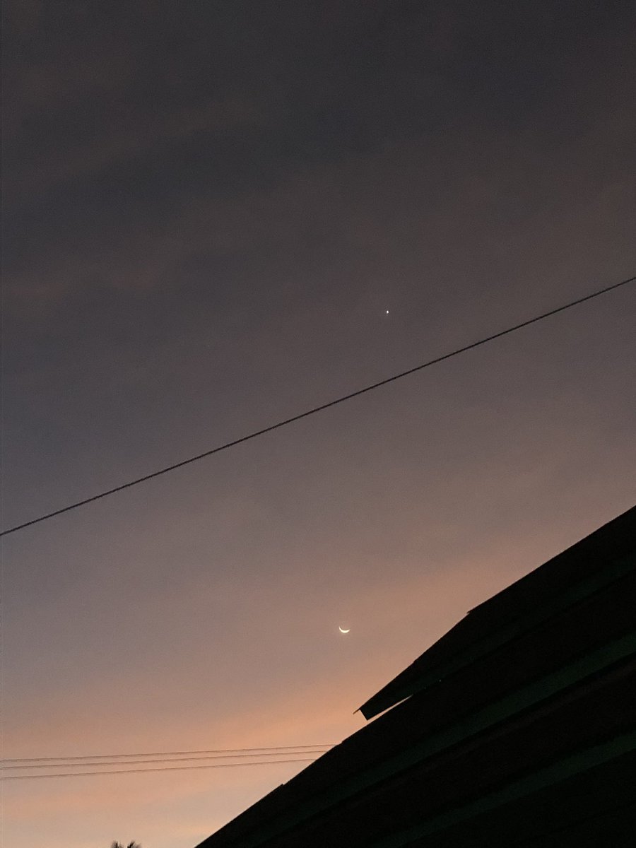 🌙