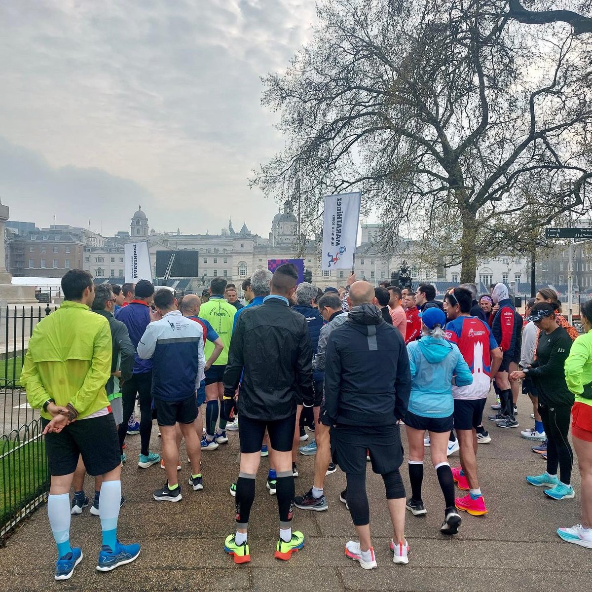 MarathinezTours's tweet photo. Ya estamos rodando por LONDRES 🌟

¡Consejos Pre-carrera con nuestro Staff!

En @MarathinezTours somos touroperador oficial de @LondonMarathon con más de 15 años de experiencia! 👍

#londonmarathon #maratonlondres #londres #sixmajors #touroperador #agencia #marathinez https://t.co/WUbEwFuUPu
