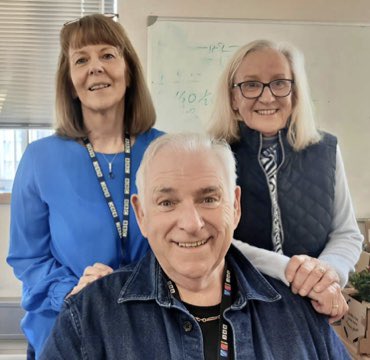 ItsMeHugoD's tweet image. Jo, Mary &amp;amp; myself before the programme at a going away get together! Lots of friends joined us to express their thanks and appreciation for Jo’s friendship and professionalism over the years! @bbcradioulster