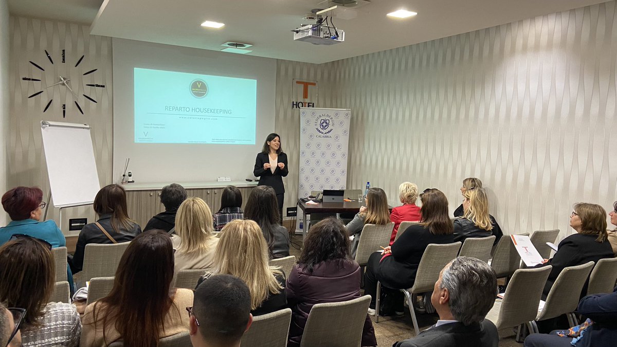 Feder_Calabria's tweet photo. Ieri proficua e partecipata giornata di formazione per le nostre #Governanti sull’importanza del reparto #housekeeping nelle strutture ricettive insieme a Valeria Paglia Hospitality toccando i punti chiave per offrire un servizio di qualità.

#federalberghiacademy #housekeeping https://t.co/cA273z4rJ2
