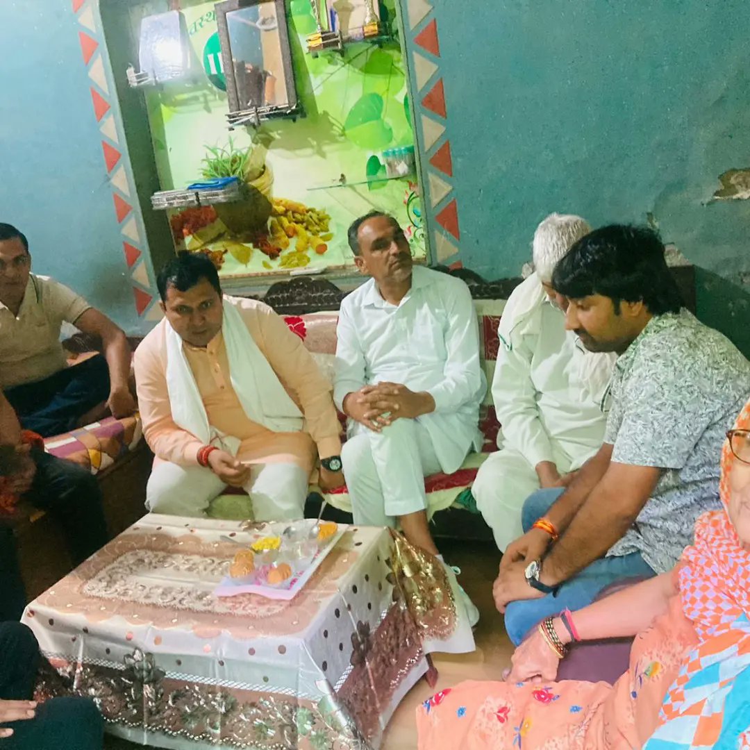 NaveenBunty4BJP's tweet photo. आज अपने हल्के #बहादुरगढ़ बैंक कॉलोनी में भाई Harish Sharma के निवास स्थान पर जाना हुआ और चाय पर चर्चा की इस मौके पर माताओं व युवा भाइयों ने जो मान सम्मान दिया उसके लिए सभी का धन्यवाद
@OPDhankar
@BjpBiplab @BJP4Haryana https://t.co/gjcTRJoelX