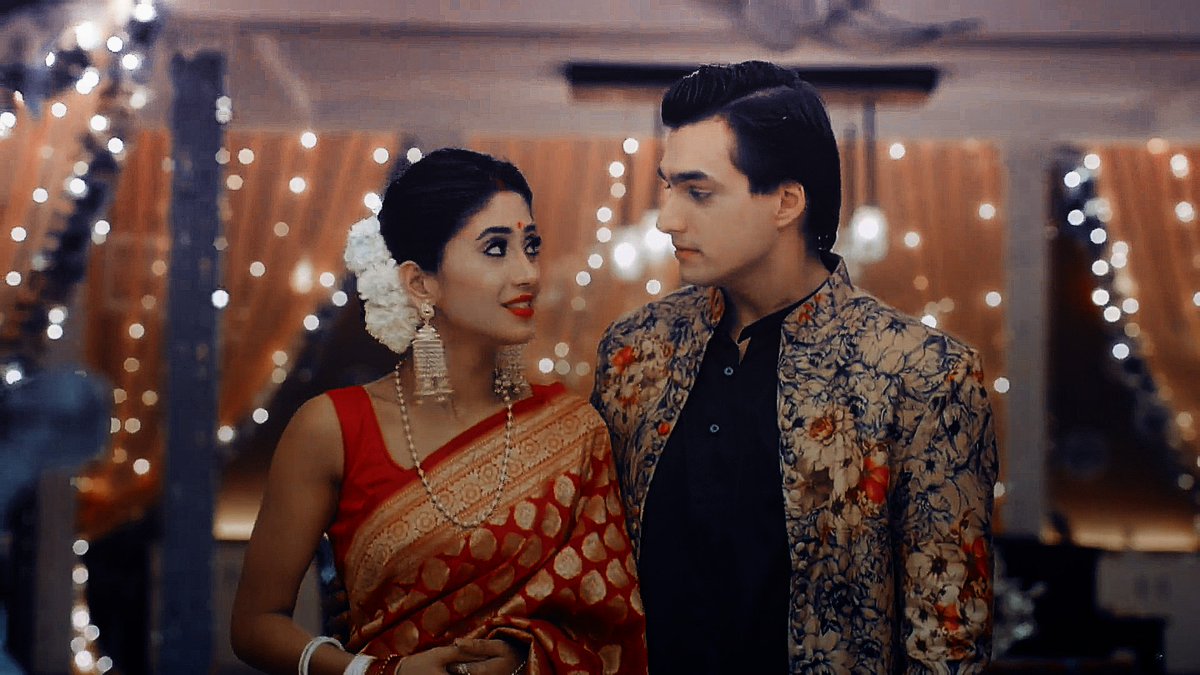 softkaira's tweet photo. 𝘠𝘰𝘶 𝘢𝘳𝘦 𝘢 𝘱𝘦𝘢𝘤𝘦 𝘢𝘯𝘥 𝘢 𝘧𝘭𝘢𝘮𝘦,
𝘠𝘰𝘶 𝘴𝘵𝘦𝘢𝘥𝘺 𝘮𝘦 𝘢𝘯𝘥 𝘴𝘵𝘪𝘳 𝘮𝘦 𝘢𝘭𝘭 𝘢𝘵 𝘰𝘯𝘤𝘦...

#Yrkkh || #Kaira 
#Shivangijoshi || #MohsinKhan https://t.co/nny4ndgU0d