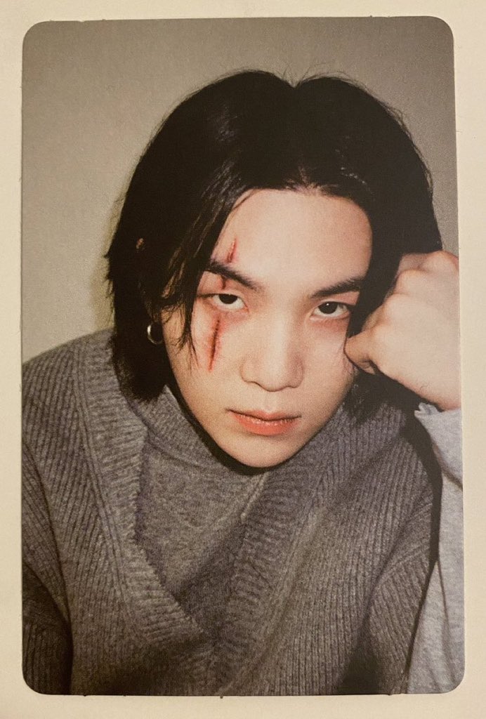 seonamgi's tweet photo. tigil na talaga ako magcollect e pero bakit naman ganan yoongi??? 

cto https://t.co/veZ3JAcGqh