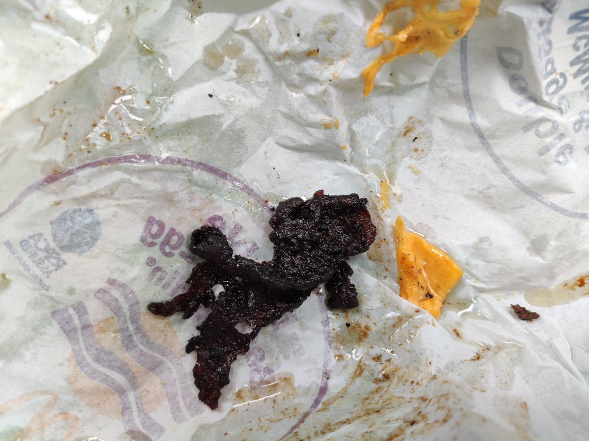 JoRoSm's tweet photo. Terrible service and experience @McDonaldsUK Thrum Hall, Halifax just now - coffee ready instantly but tepid by the time food is ready 17 mins later. Literally scraping the bottom of the fryer with this is in my sandwich too: https://t.co/KWja0WvQBf