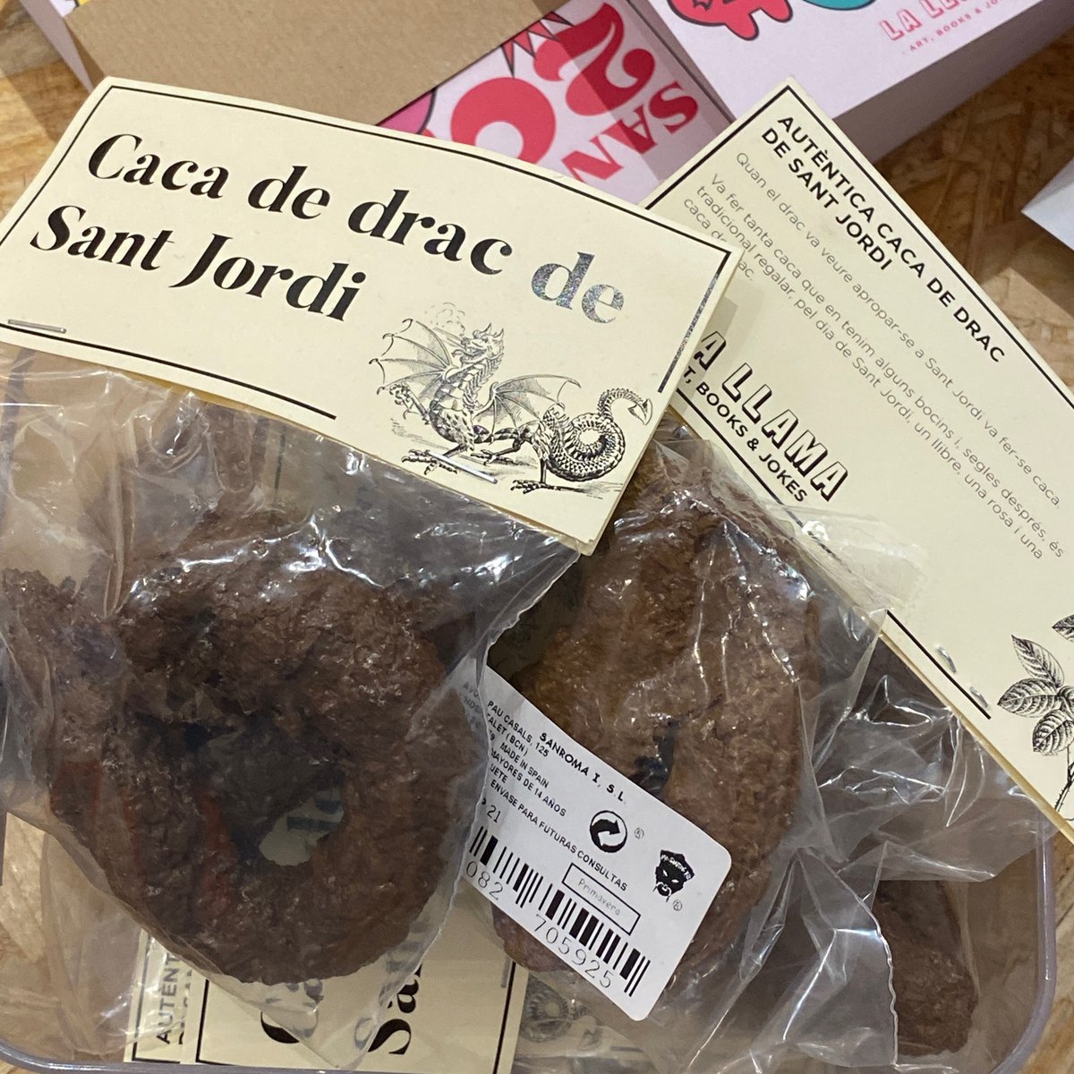 Lallamastore's tweet image. Un dels nostres clàssics: caca de drac. Massa barata tenint present lo perillós que és aconseguir-la.