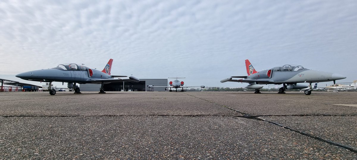 AEC_Skyline's tweet photo. Vandaag geeft @AEC_Skyline acte de presence tijdens de fly-in op thuisbasis @AirportEelde. Er zijn diverse demo's en er kan een kijkje genomen worden bij de bedrijven op deze Luchthaven van het Noorden: https://t.co/rNzH4RzmmZ
#fastairsupport #ISRsupport #criticaldatasolutions https://t.co/6KedNOQ8Ut