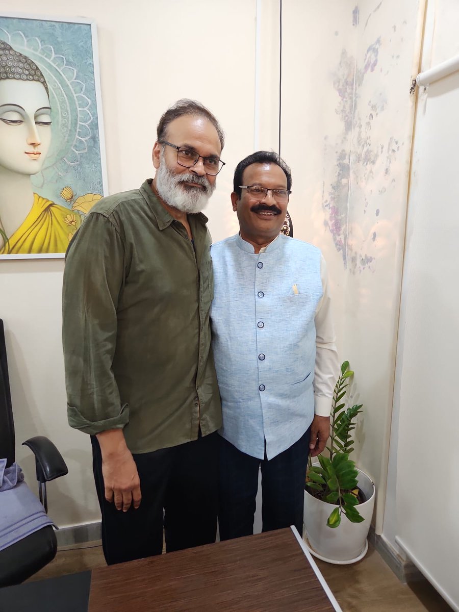 Prime9NewsCEO's tweet photo. ప్రైమ్ 9 CEO పైడికొండల వెంకటేశ్వర రావు గారు

#Prime9news #prime9 #prime9ceo #prime9newsceo #prime9newsCEOPVenkateswaraRao https://t.co/p7eHvf94zE