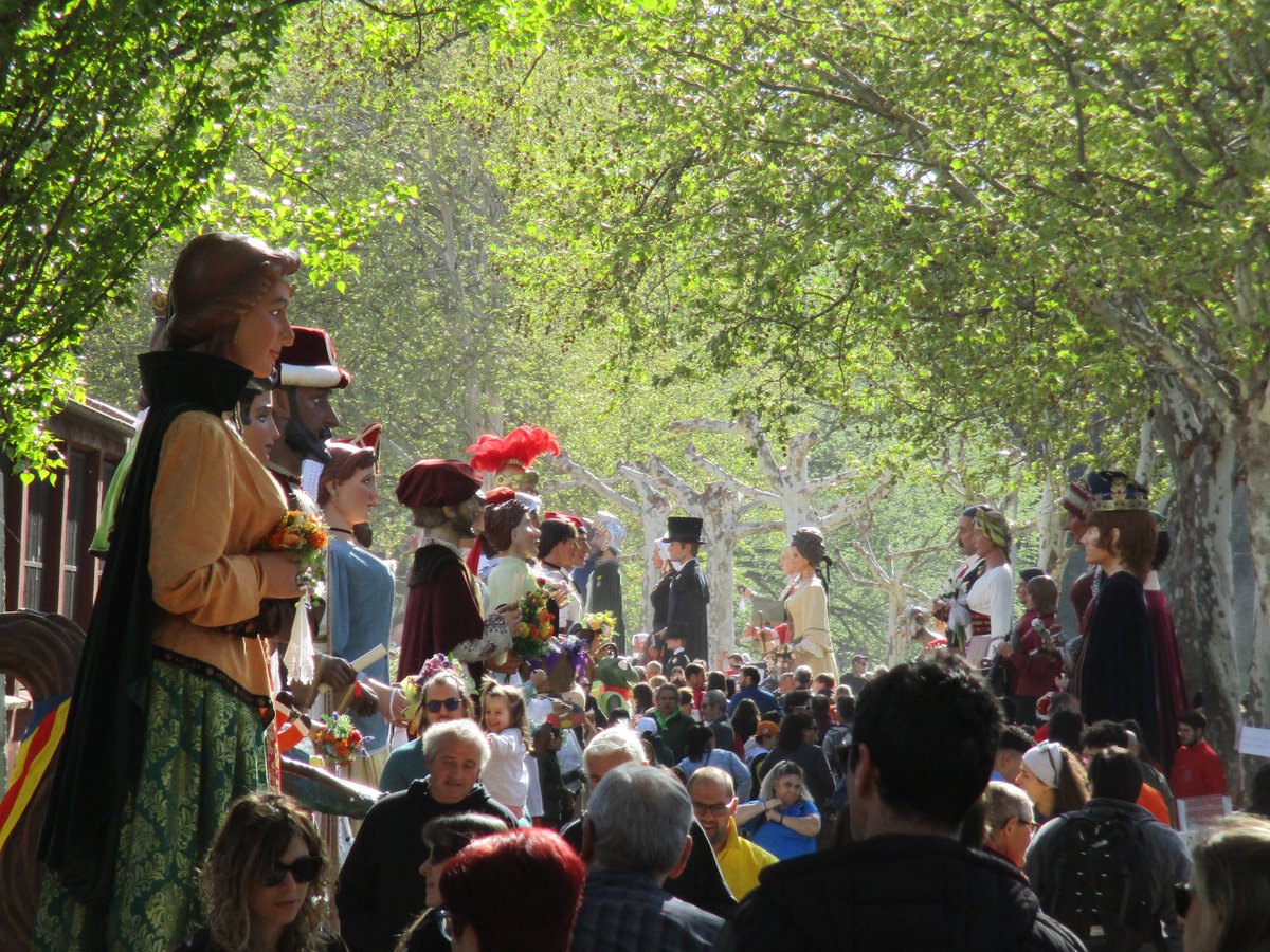 GegantC's tweet photo. CENTENARI DELS GEGANTS DE MANLLEU

📱Ja estan tots els vídeos penjats al meu canal de Youtube!

🥰 Espero que us agradin!!! https://t.co/zcll25dR3f