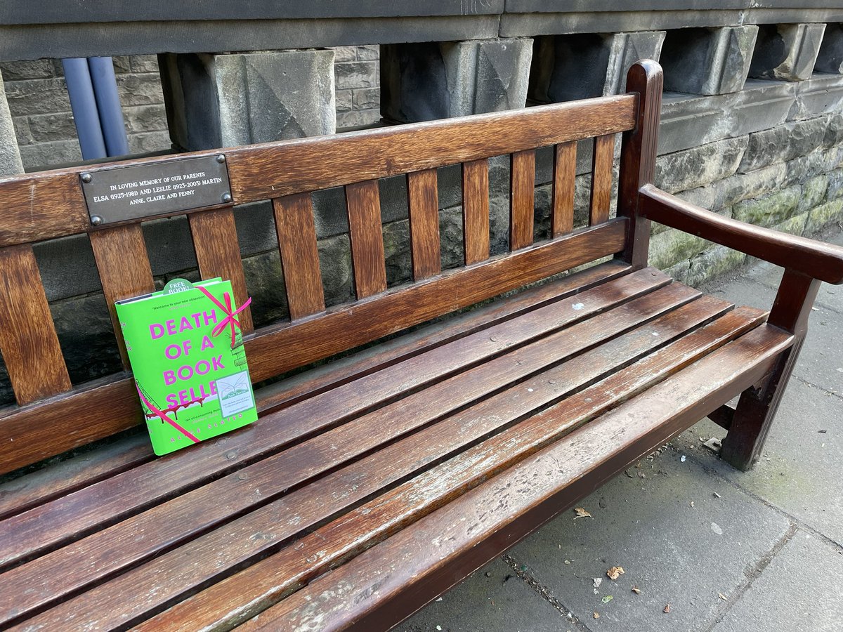 'Bookshops have always felt like home.' 

The Book Fairies are sharing copies of #DeathofaBookseller by Alice Slater ahead of its launch next week!

Who will be lucky and find this copy in #Edinburgh #Bruntsfield ?

 #ibelieveinbookfairies #TBFDOABS #TBFHodder @EdinBookshop