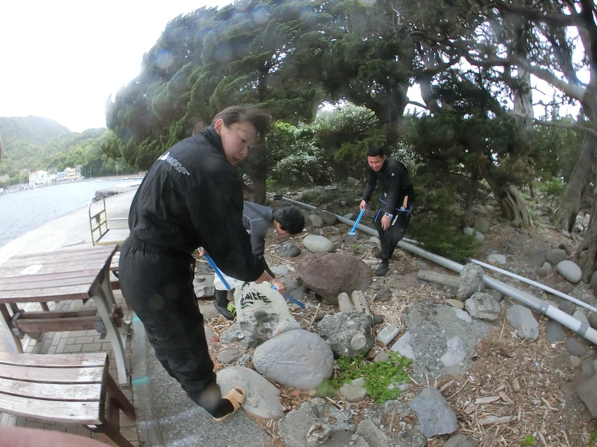 terry5607's tweet photo. 今日も潜る前にゴミ拾い！
#1dive1cleanup
#earthday
#diveagainstdebris 
#Japan https://t.co/5EkRSBJivP