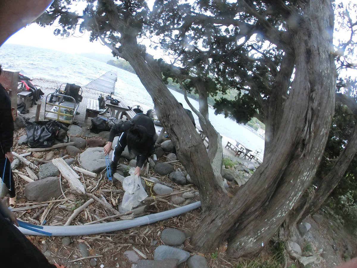 terry5607's tweet photo. 今日も潜る前にゴミ拾い！
#1dive1cleanup
#earthday
#diveagainstdebris 
#Japan https://t.co/5EkRSBJivP