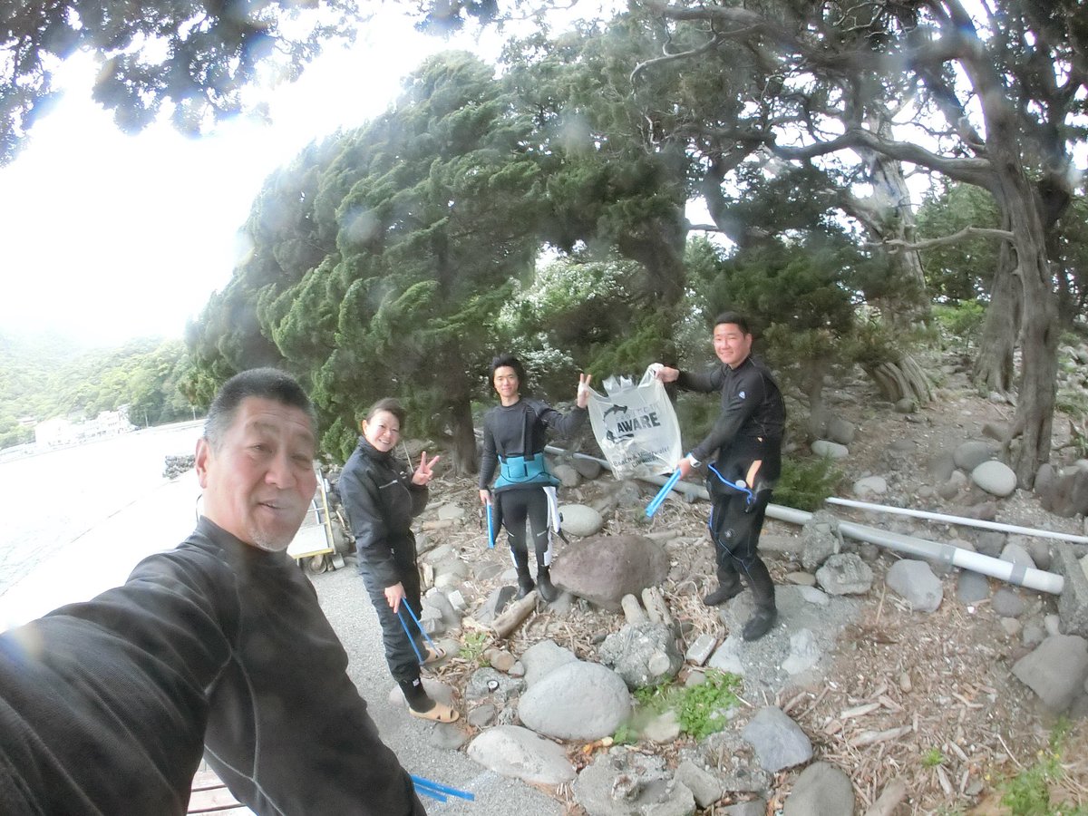 terry5607's tweet photo. 今日も潜る前にゴミ拾い！
#1dive1cleanup
#earthday
#diveagainstdebris 
#Japan https://t.co/5EkRSBJivP
