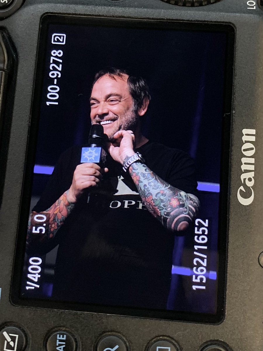 MonicaDPhoto's tweet image. @Mark_Sheppard answer to “Shag, Marry, Kill” for @JensenAckles @jarpad @mishacollins at @SupanovaExpo today:

“Kill ‘em all! …. Misha Misha Misha. Tall bastards, that’s my problem.” 🙂 #backofcamera #Supanova