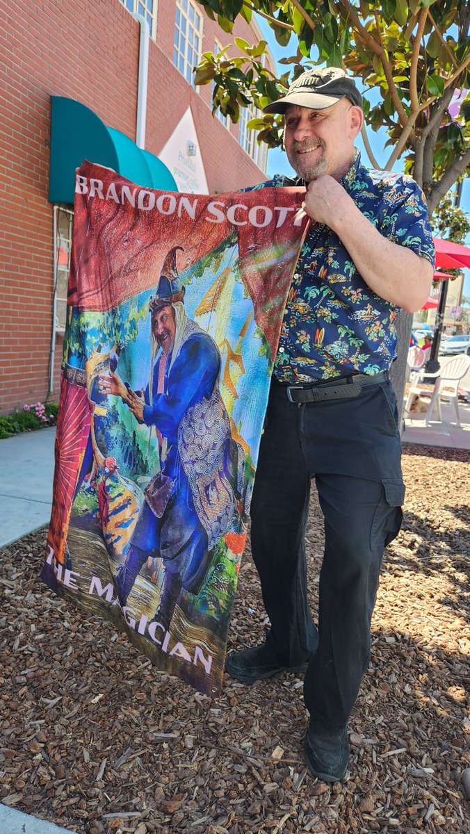 BrandonJayScott's tweet image. If you are going to the Renaissance Faire in Irwindale, CA this is what I look like. I'll be on the Royal Music Stage.Huzzah!   #renaissancepleasurefaire 
#wherefantasyrules  #renaissancefaire #thememagicshows #themagicfool