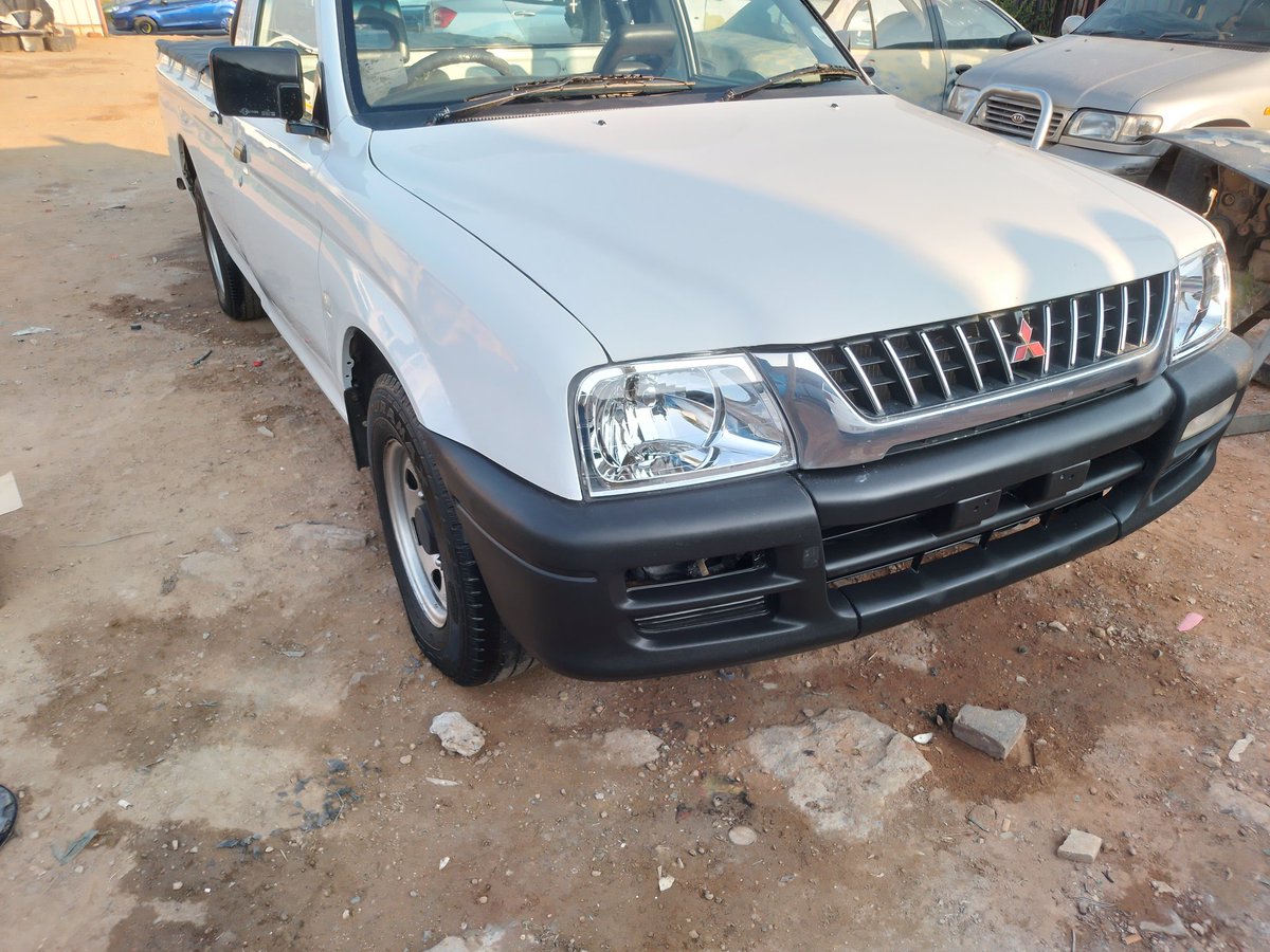 Hi my name is Thabo and i love making cars look new again this is what I do for a living. Please support me and my business.  You can contact me on 0648865536 for quote on your car. Please RT my next client might be on your TL. 

Stage 1 #DJSBU #XRepo dj ph #NedbankPolo #Saturday