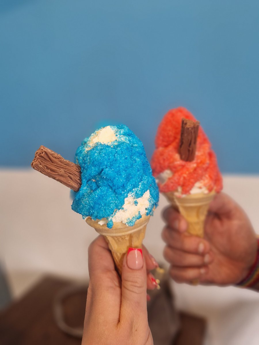Larrah's tweet photo. A part of my job I really love is being able to still connect with women that have completed their @PauseOrg programme. So many stay in touch, to share success and  when they need some help. Today, a graduate and I shared an ice cream and wrote a letter to her children. #nextstep https://t.co/Do7qNMDZBD