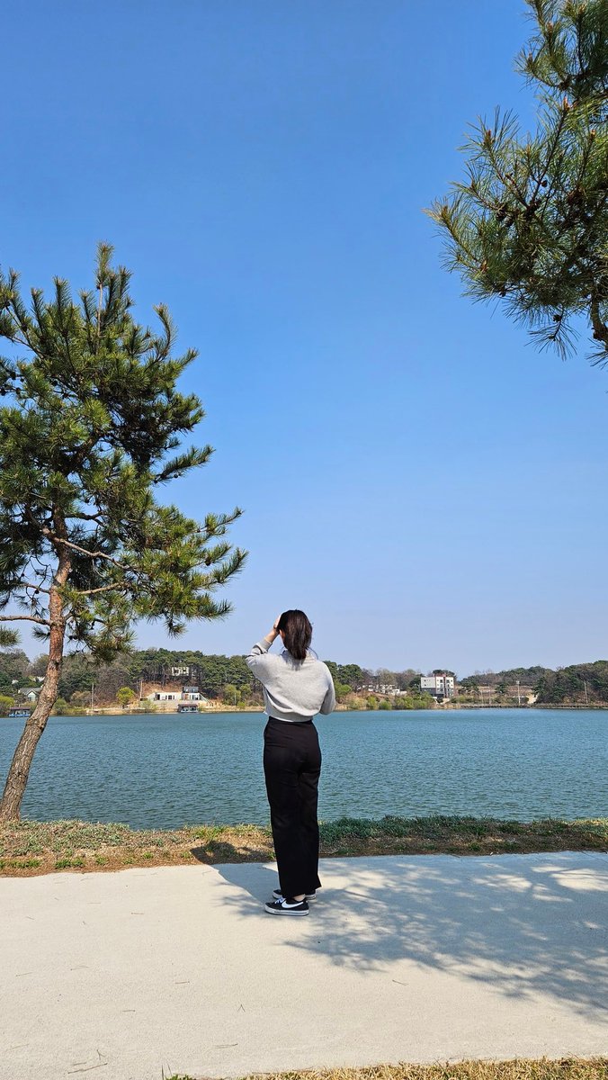 ji_mu03's tweet photo. 요따구로 살구잇서여으..
덕질..할만한게 머가잇드라.... https://t.co/G7Lqmok5dj